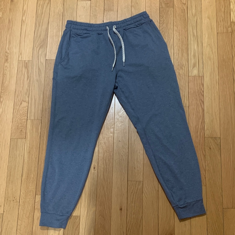 Vuori Women’s Slate Blue Jogger Sweatpants